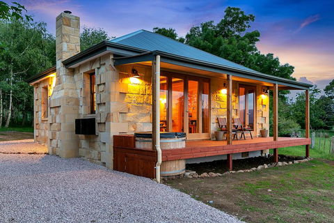 Blackwood Park Cottages Mole Creek - Accommodation Asia 0
