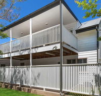 Blake Loft on Manning - 500 metres to two beaches - Accommodation Asia