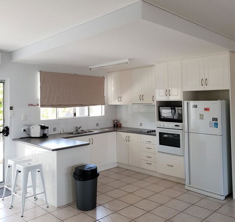 Blue Horizon - Accommodation Guide 2