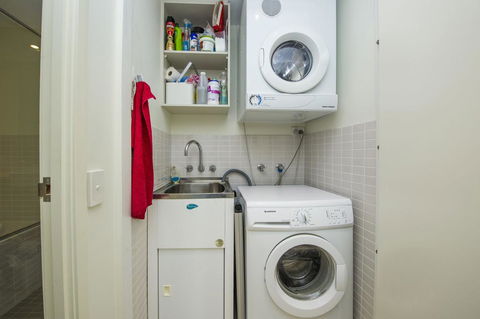 Blue On Blue Apartment 332 - Accommodation China 3