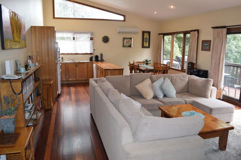 Bluebell Cottage - Accommodation Asia 2