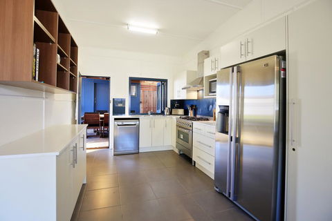 Bluetongue @ Culburra - Pet Friendly - 4 Mins To Beach - Accommodation Asia 3