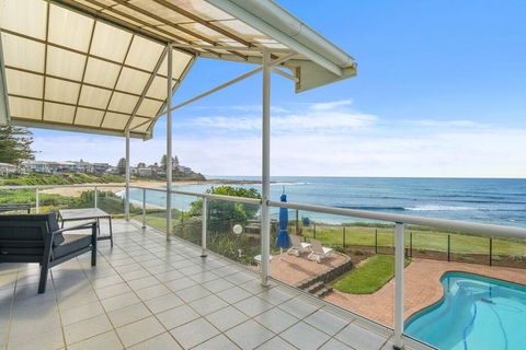 Blueys On The Bay- Blue Bay - Accommodation China 1