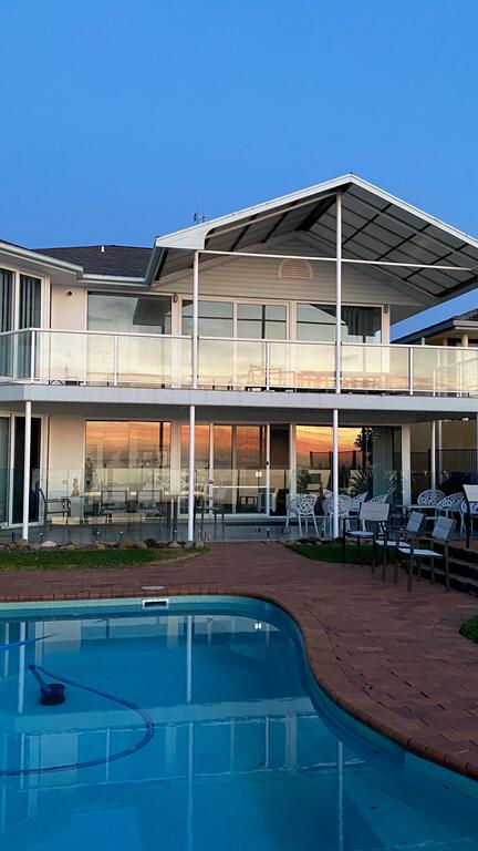 Blueys On The Bay- Blue Bay - Accommodation China 3