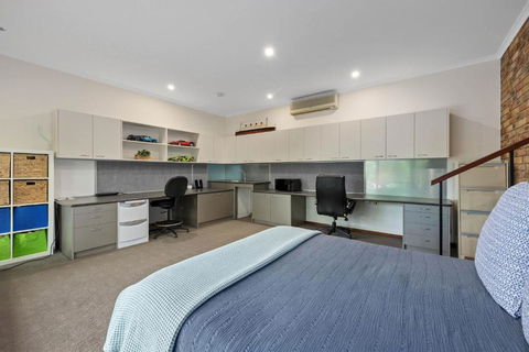 The Nook - Accommodation Guide 3