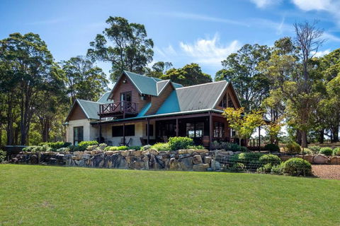 Tintagel Estate I Private Properties - Accommodation Asia 0