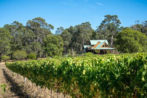 Tintagel Estate I Private Properties - Accommodation Asia 2