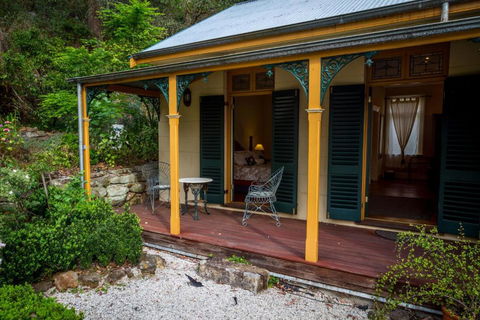 Tizzana Winery Bed And Breakfast - Accommodation Asia 3