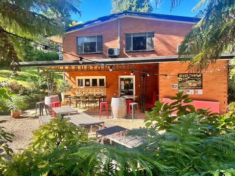 WARBURTON MOTEL - Where Mid-century Style Meets The Mountains - Accommodation Asia 0