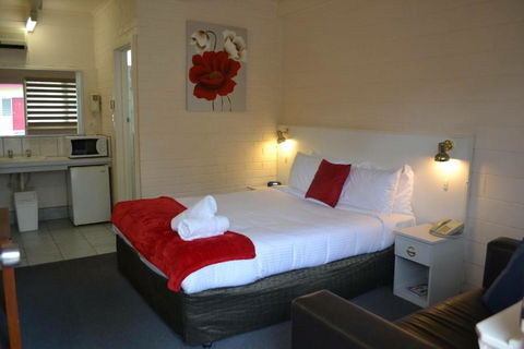 Wattle Motel - Accommodation Asia 3
