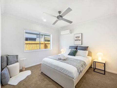 Well-decorated 4BR Family Home Steps To Mall - Accommodation Asia 2