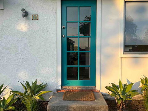 Whale Song Cottage - Accommodation Asia 0