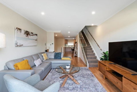 Wharf At North Batemans - Accommodation Guide 0