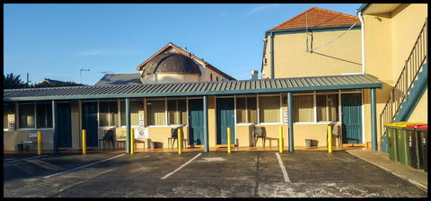 Windsor Motel - Accommodation Asia 0