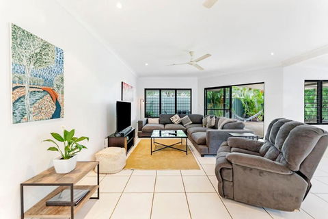 Ah Mat Bungalow - Tropical Darwin Stay With Pool - Accommodation Guide 2