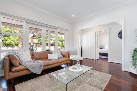 Guildford Cottage By Swan Bnb Management - Accommodation Guide 1
