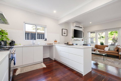 Guildford Cottage By Swan Bnb Management - Accommodation Guide 2