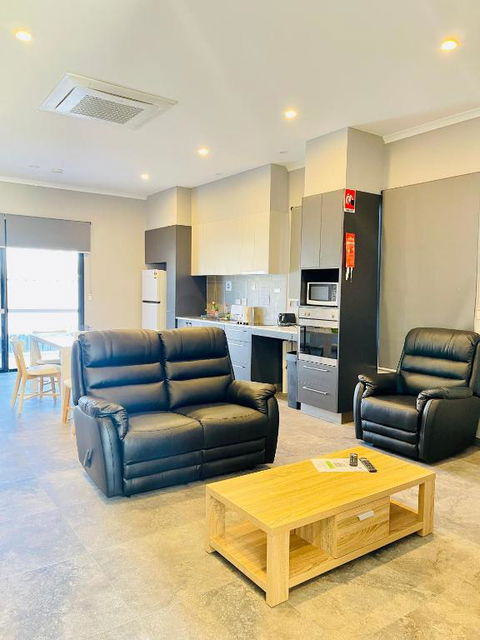 Berrimah Cozy Retreat - Accommodation Asia 4