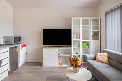 West Swan B&B - Accommodation Guide 2