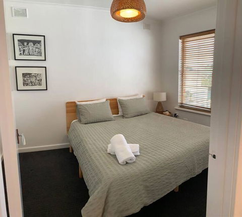 Yarrumla Beach Lodge - Accommodation Asia 3