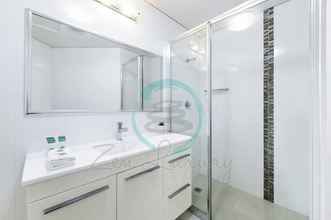 Zen On Stuart: 3-BR Penthouse Pad + Pool + BBQ - Accommodation Asia 2