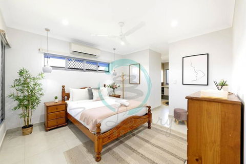 Zenhouse: Prestigous 4-BR Display Home In Muirhead - Accommodation Asia 2
