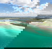 Deluxe Seaplane Tour Noosa to Glasshouse Adventure for 2 with Photobook - Accommodation China