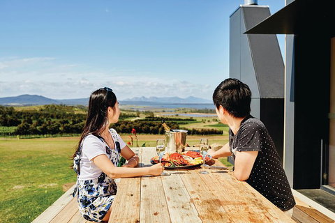 One-Way East Coaster - Accommodation China 2