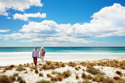 One-Way East Coaster - Accommodation China 4