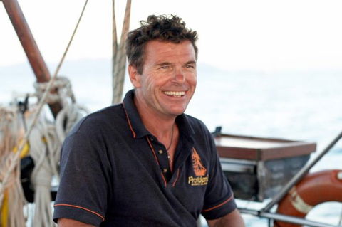 Whitehaven Beach Sailing And Snorkeling Cruise - Accommodation Asia 2