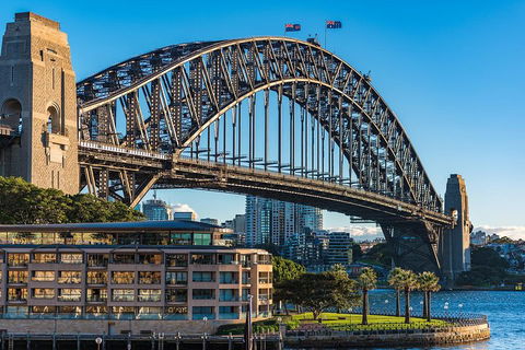 Discover Sydney - The Rocks - Accommodation Guide 1