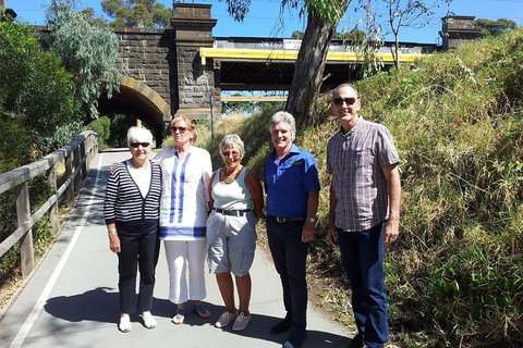 Melbourne City Tour: Lifestyle Of The Rich And Famous - Accommodation Guide 1