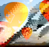 Natural Bridge  Springbrook Waterfalls Tour  Hot Air Balloon with Breakfast - Accommodation China