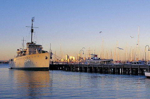 Melbourne City And Williamstown Ferry Cruise - Accommodation Guide 4