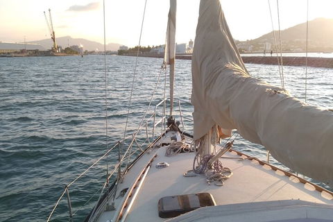 Townsville Small Group Early Morning Sailing Cruise Boat Tour Charter Hire - Accommodation China 1