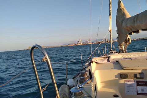 Townsville Small Group Early Morning Sailing Cruise Boat Tour Charter Hire - Accommodation China 2