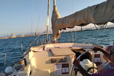 Townsville Small Group Early Morning Sailing Cruise Boat Tour Charter Hire - Accommodation China 3