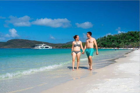 Whitehaven Beach Half-Day Cruises - Accommodation Asia 3