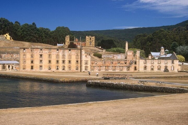  Accommodation Guide