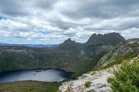 6 Day Trek The Cradle Mountain Overland Track - Accommodation Guide 2