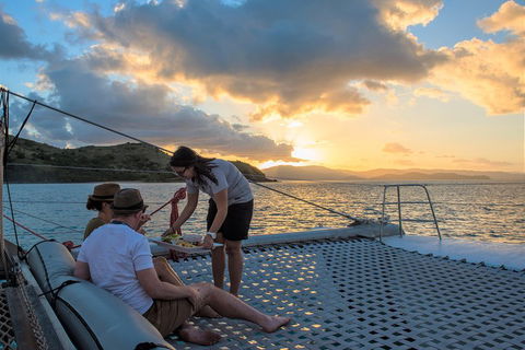 Sunset Sail In The Whitsundays - Accommodation Guide 2
